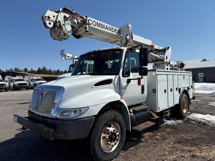 2002-international-4300-sba-image-1