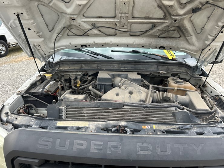 2011-ford-f350-image-30