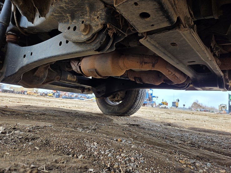 2017-ford-f350-image-32