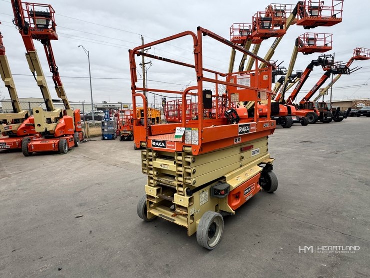 2018-jlg-3246es-image-5