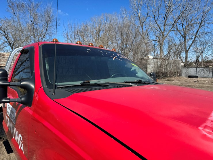 1999-ford-f550-image-15