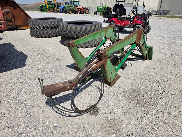 john-deere-148-image-5