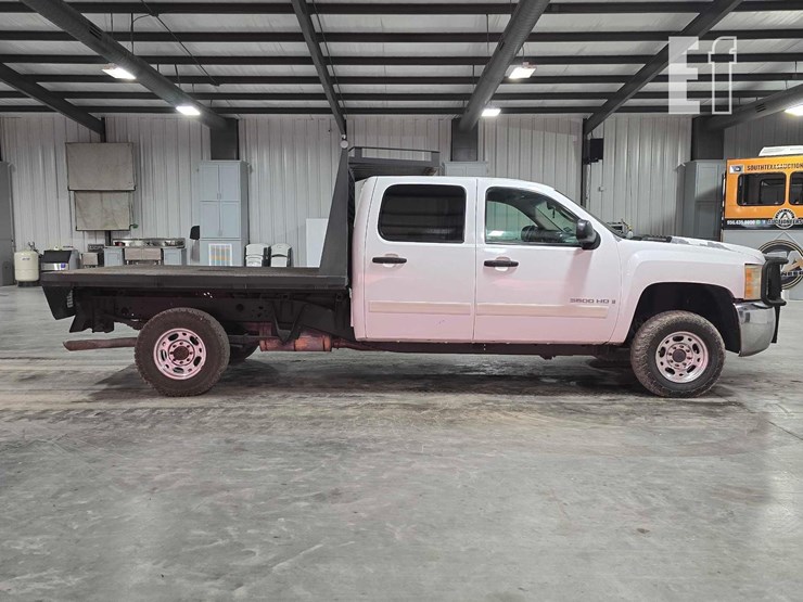 2007-chevrolet-3500hd-image-6