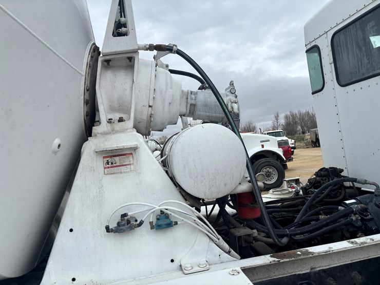 2004-kenworth-w900-image-73