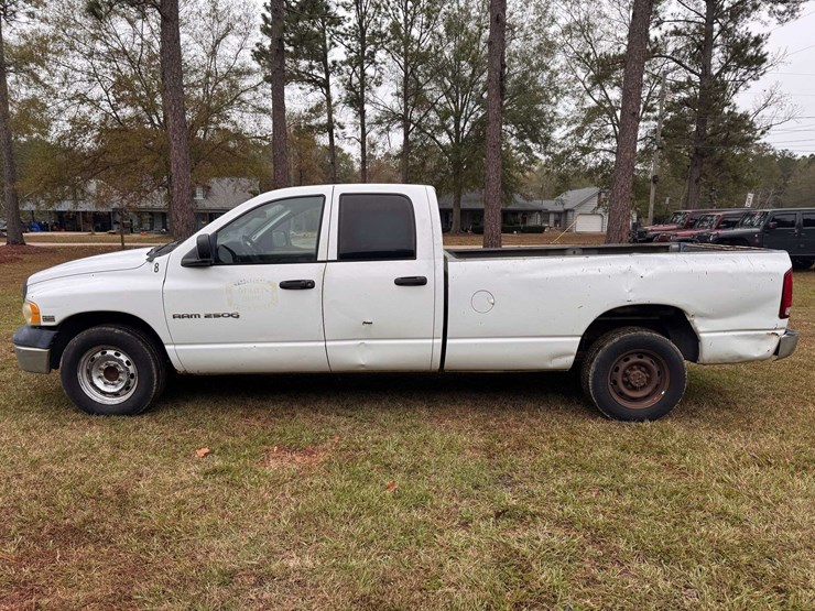 2004-dodge-ram-2500-image-8