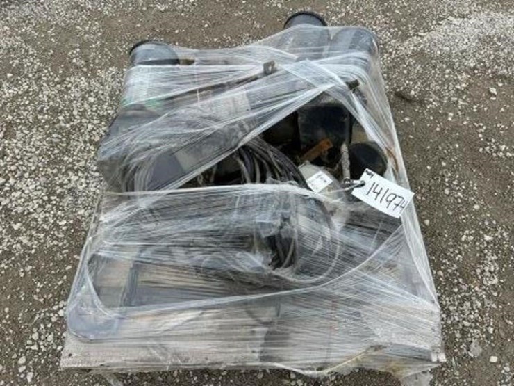 qty-of-groeneveld-auto-greasers-image-1