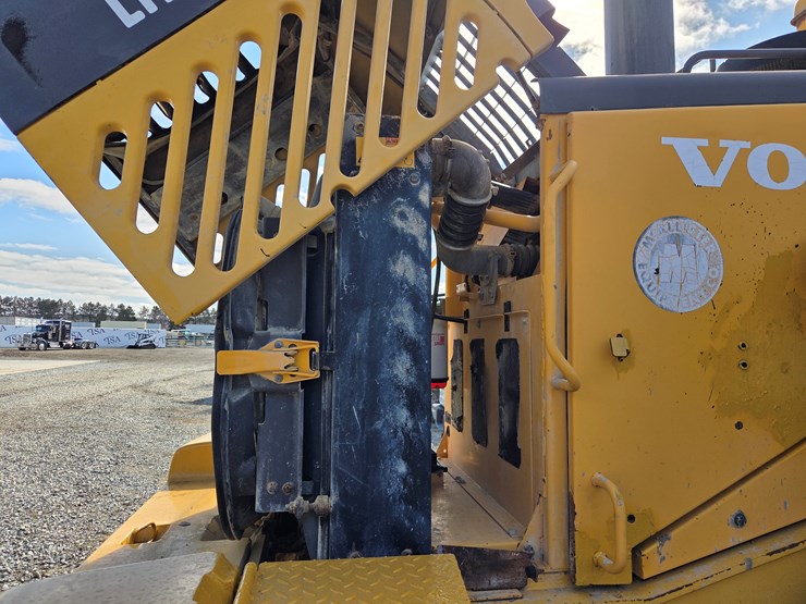 volvo-l110e-image-45