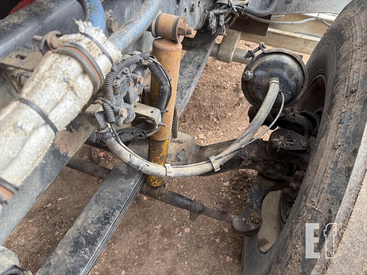 2005-kenworth-w900-image-57