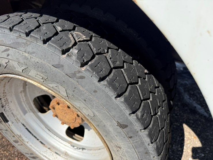 #1063-•-2014-ram-5500-heavy-duty-service-truck-image-35