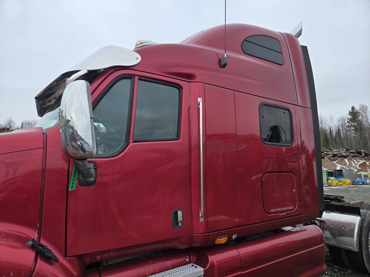 2007-peterbilt-387-image-16