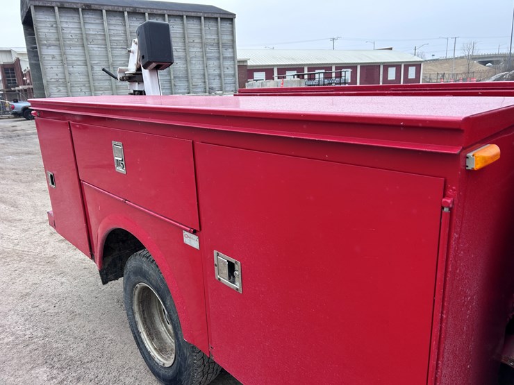 2003-gmc-3500-image-26