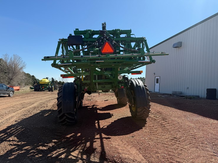 2015-john-deere-r4038-image-3