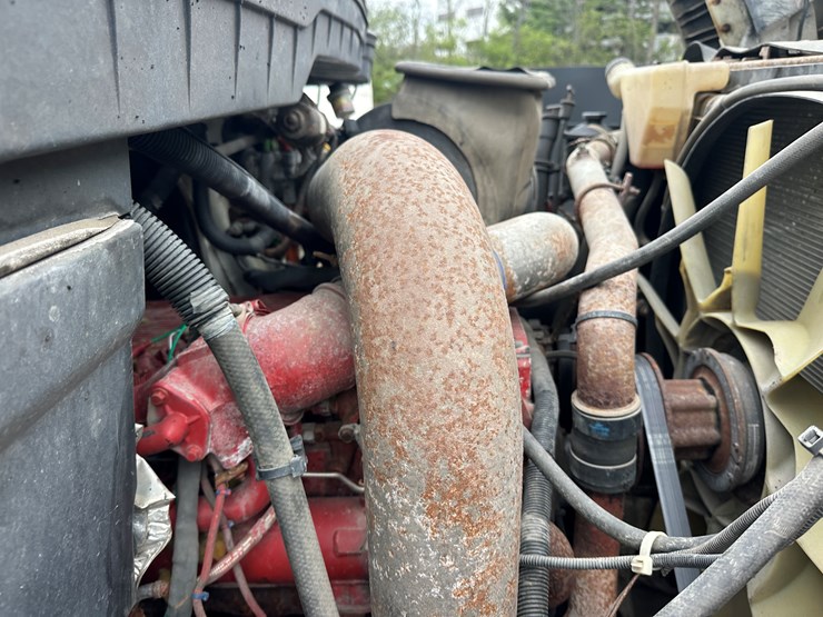 2007-international-7600-image-28