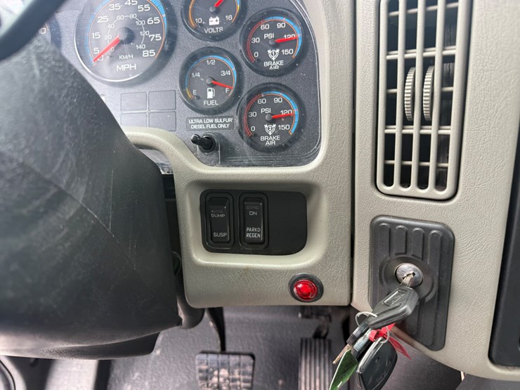 2013-international-4400-sba-image-41