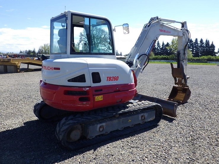 takeuchi-tb260-image-4