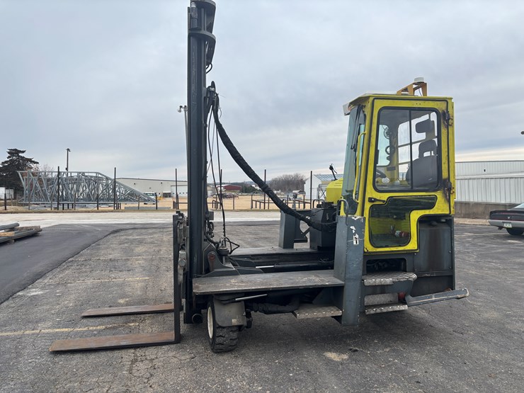 #1869-•-2012-combilift-cl-8011-multi-directional-forklift-image-1