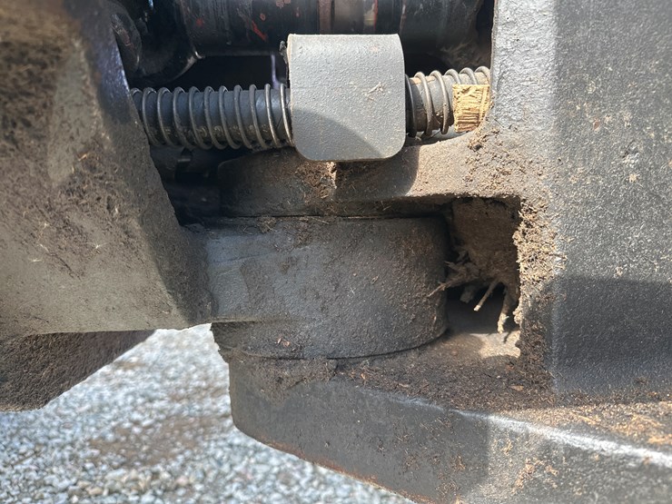 2007-timberpro-tf830-image-47