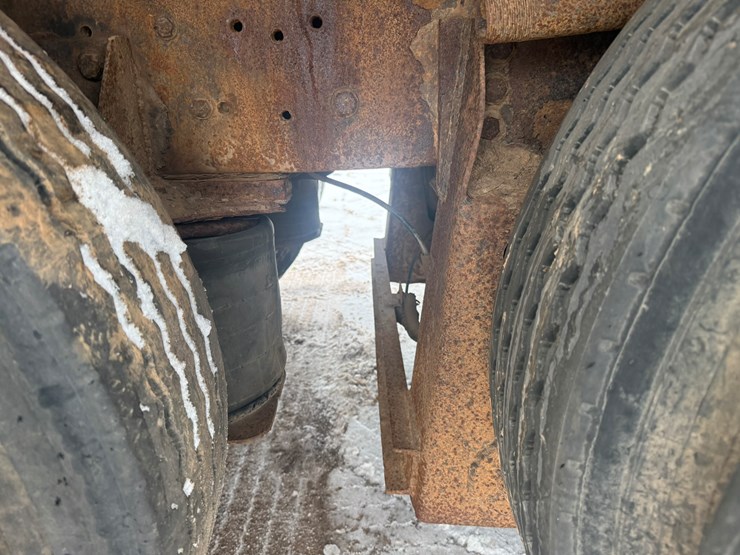 #1113-•-1990-ford-quad-axle-dump-truck-image-36