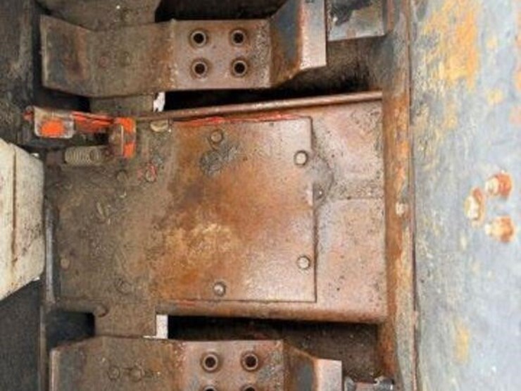 2009-bobcat-864-image-15