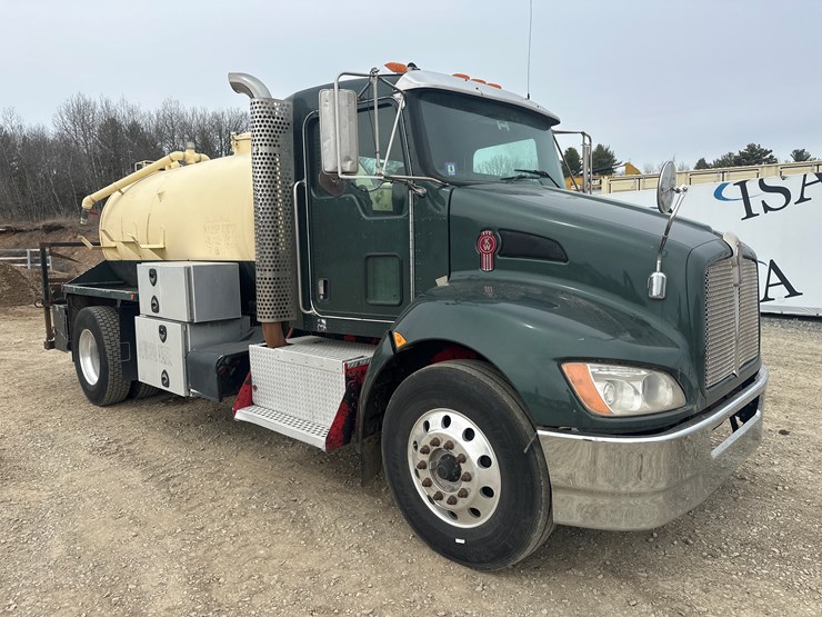 2008-kenworth-t370-image-7