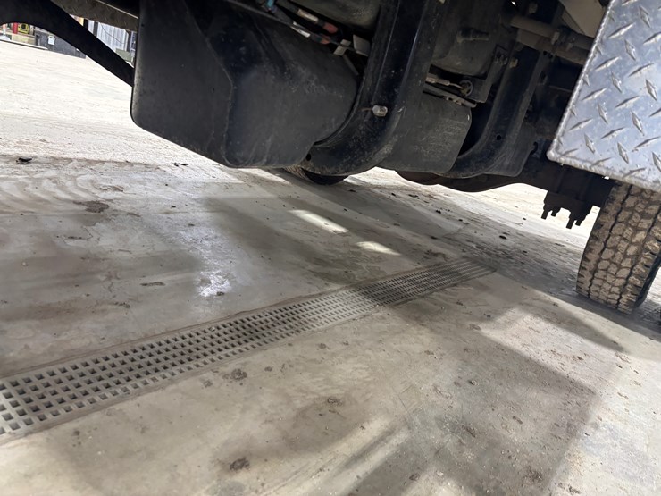 #2331-•-2022-chevrolet-5500-hd-flatbed-truck-image-71