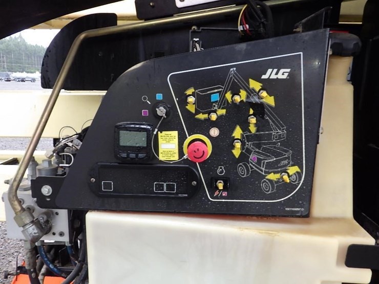 2015-jlg-450aj-image-10
