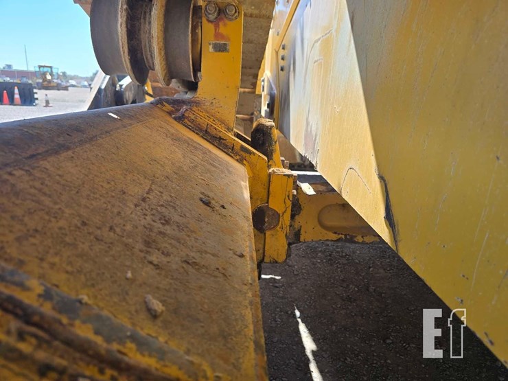 2018-deere-1050k-image-24