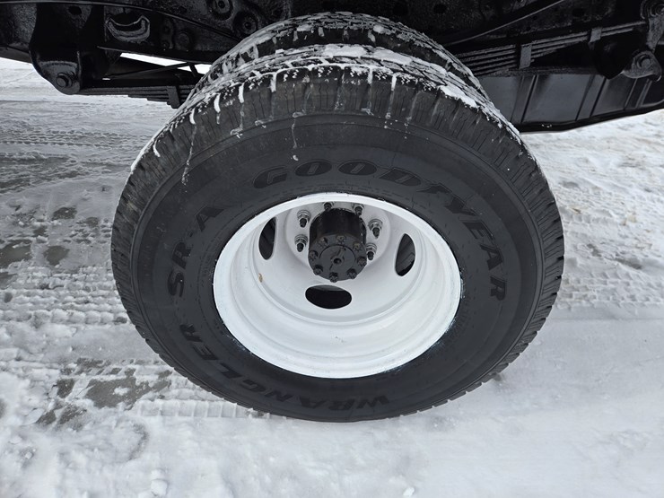 2001-ford-f350-image-64