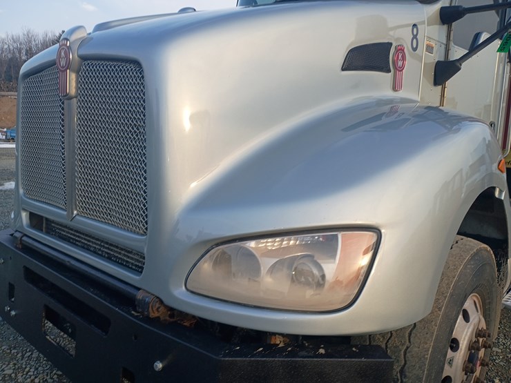 2016-kenworth-t400-image-9