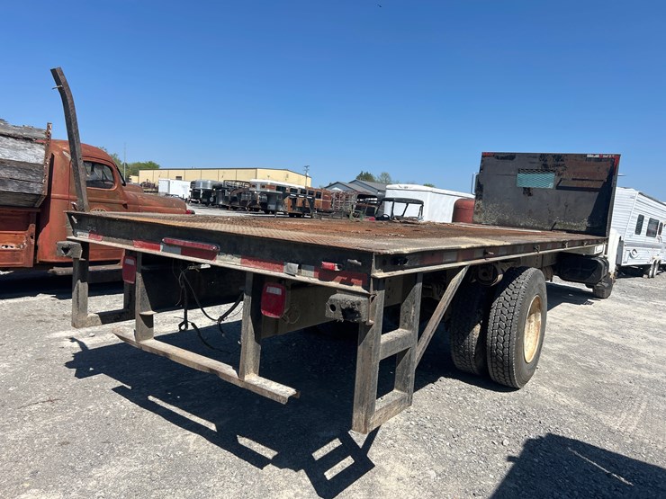 1998-international-4700-image-5