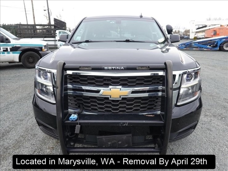 2017-chevrolet-tahoe-image-16