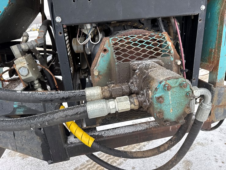 massey-ferguson-8-image-41