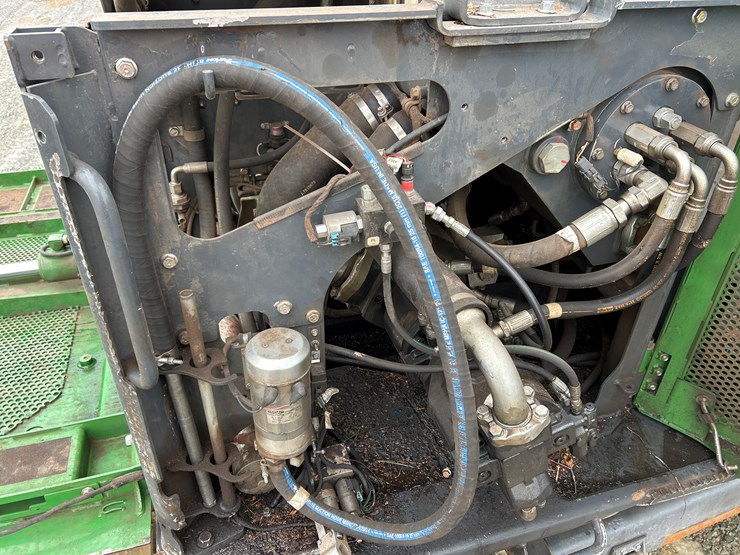 massey-ferguson-8-image-62