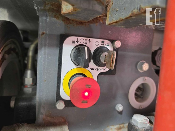 2018-skyjack-sjiii3226-image-12