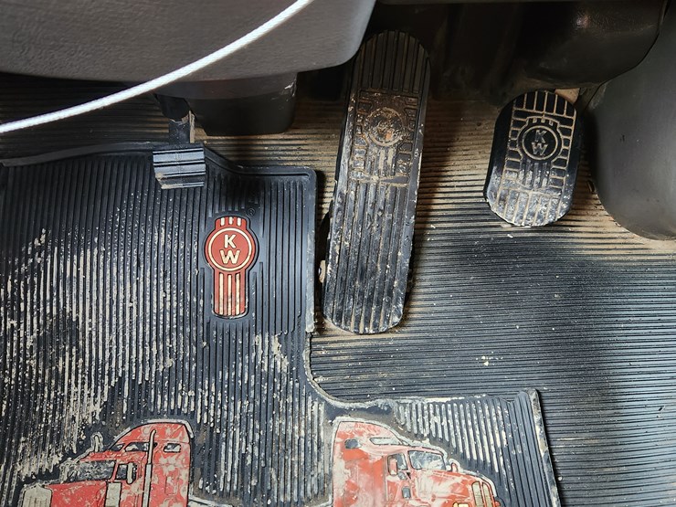 2016-kenworth-t400-image-65