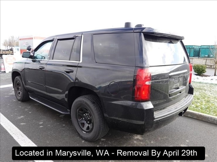 2017-chevrolet-tahoe-image-14