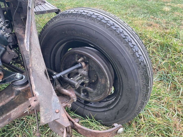 1935-ford-wrecker-image-13