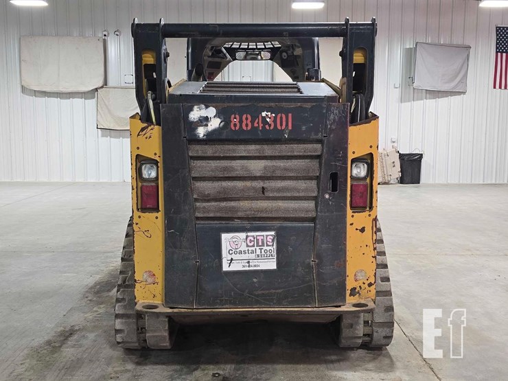 2015-caterpillar-259d-image-8