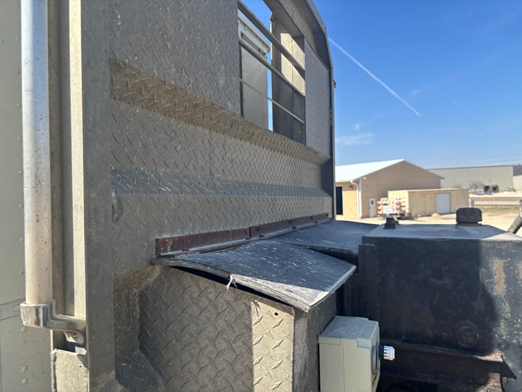 1994-international-9400-image-55