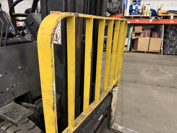 #2227-•-yale-a673971-forklift-image-23