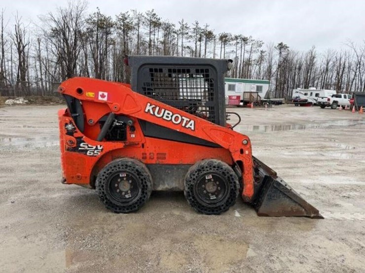 2018-kubota-ssv65-image-3