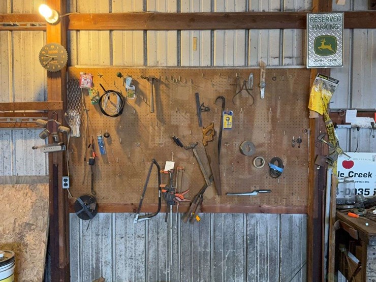 craftsman-blade-clock-and-assorted-hand-tools-image-1