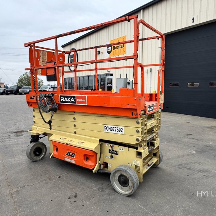 2018 JLG 3246ES