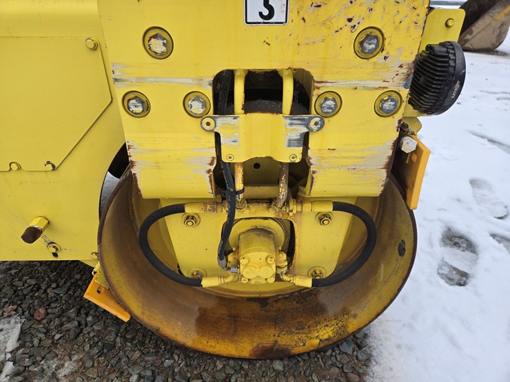 2004-bomag-bw120ad-4-image-38