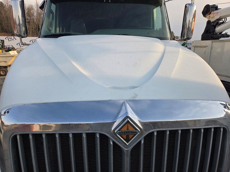 2013-international-prostar-image-13