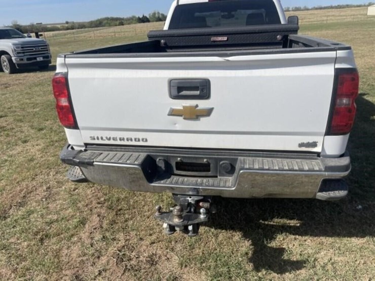 2015-chevrolet-silverado-2500hd-image-7