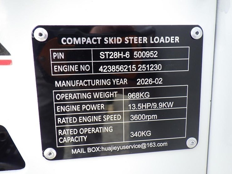2026-bttl-st28h-6-skid-steer-tracked-loader-image-13