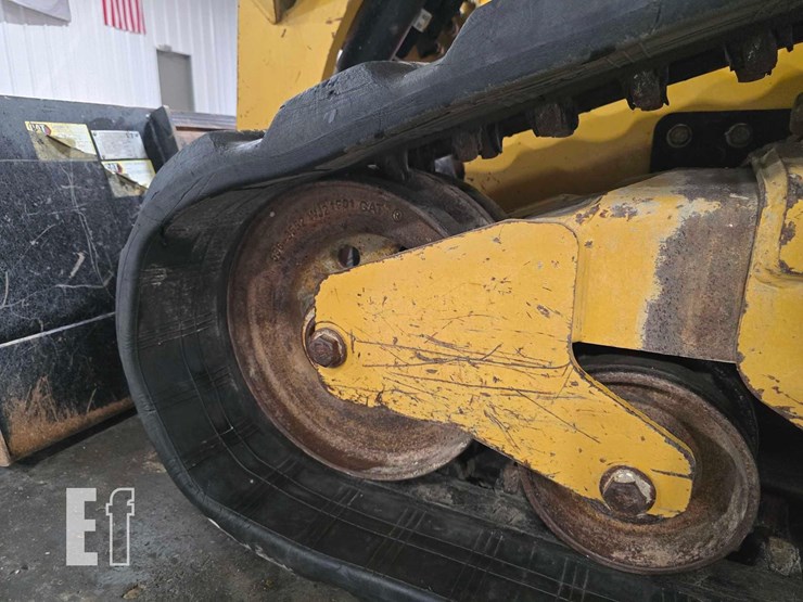 2022-caterpillar-289d3-image-28