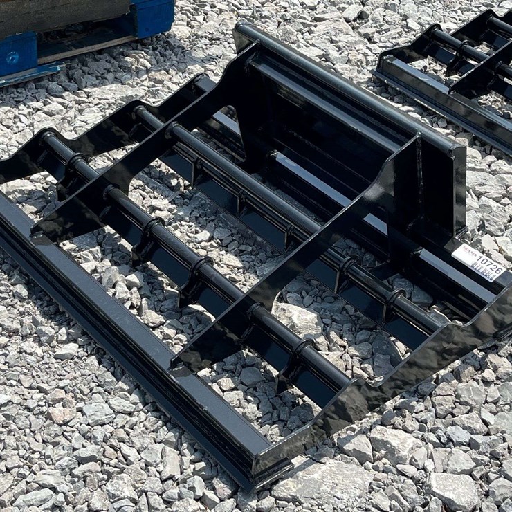 Unused 2026 CE 40" Land Leveler Attachment