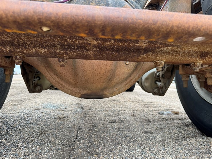 2005-gmc-t7500-image-50